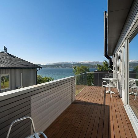 Seaview Studio W/Terrace&Parking Тромсьо Екстериор снимка